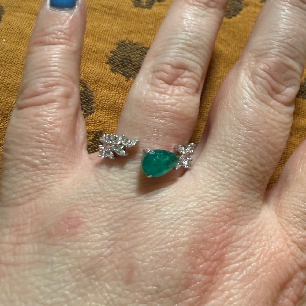 Bomb Party Green Stone Silver Tone Open Wrap Ring Adjustable 8/9